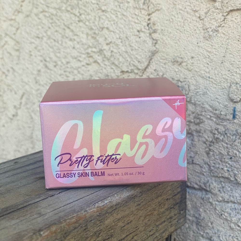 Glassy skin balm